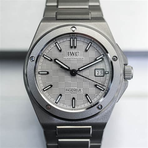 iwc ingenieur 2023 prezzo|iwc ingenieur 40 titanium.